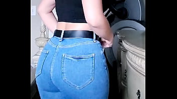Puta en jeans