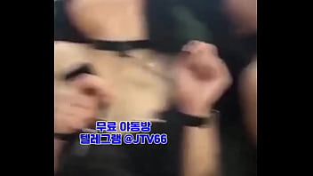 펨섭 노예 두명 가지고 놀기 풀버전은 텔레그램 @JVT66 온리팬스 트위터 한국 국산 무료 야동방 빨간방 디스코드 에타