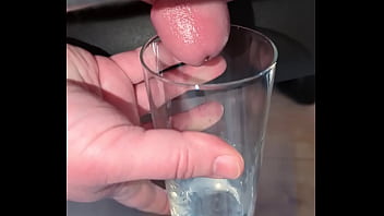 cup o'_ in slow mo