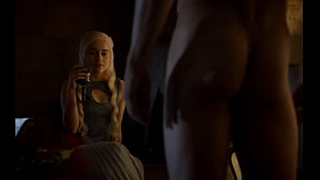Emilia Clarke - Daenerys Daario - Explicit nude scene