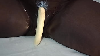 Chocolate mature bbw shows off her chocolate banana double dutch pussy pie