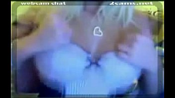 blonde have perfect boobs ever041204
