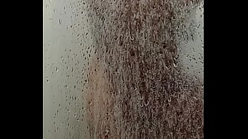 Espiando a mi esposa en la ducha