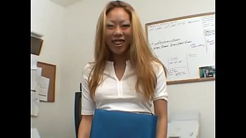 Asian babe has some great blowjob skills